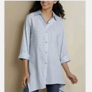 Soft Surroundings Standout Tunic Shirt Blue White Striped Asymmetrical Size M.